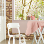 découvrez des solutions pratiques pour ranger la chaise bébé de manière efficace et organisée.